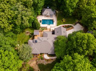 72 Cool Springs Rd, Signal Mountain, TN 37377