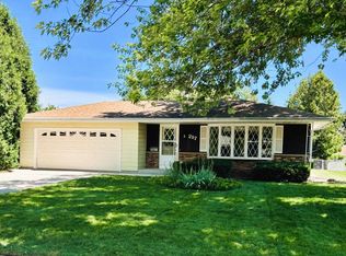 217 S Pershing St, Howards Grove, WI 53083