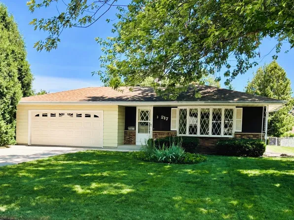 217 South Pershing STREET, Howards Grove, WI 53083