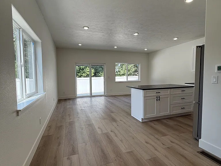 13301 E Alki Ave #1 — Photo 2