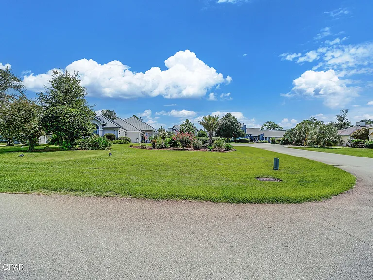 625 Amberjack Dr — Photo 59