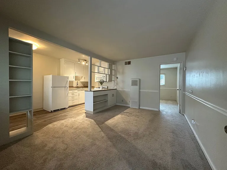 Live Where Downtown Meets Midtown, Absolute Must See! — Photo 2