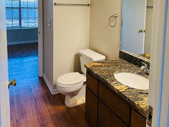 3rd image of 105 Wisteria Ct