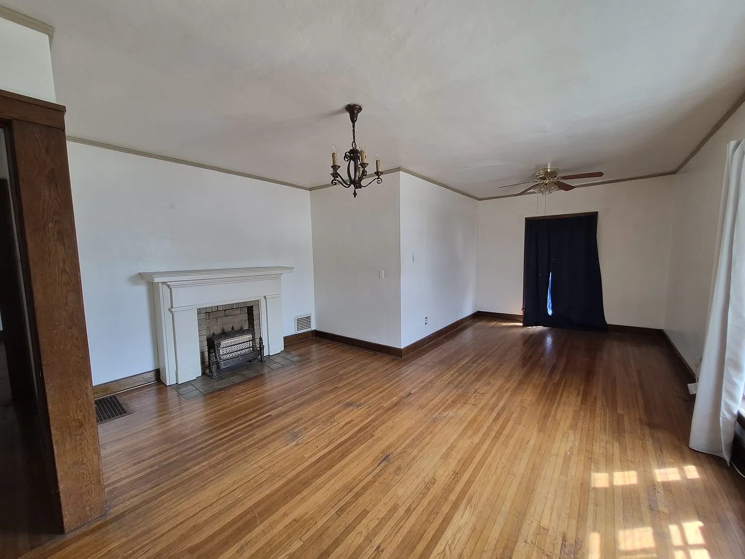 3 bed, 1200 sqft, $1,050 — Photo 2
