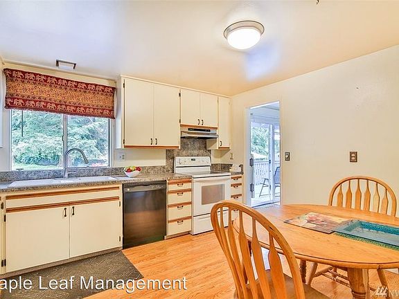 5th image of 8710 171st Ave NE