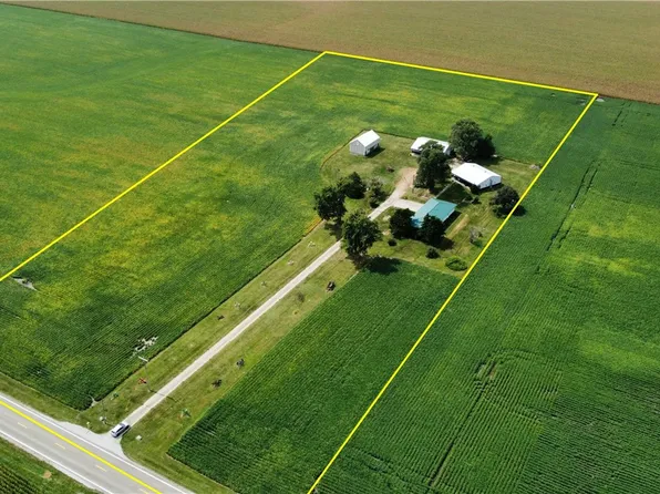 2484 State Highway 32, Lovington, IL 61937