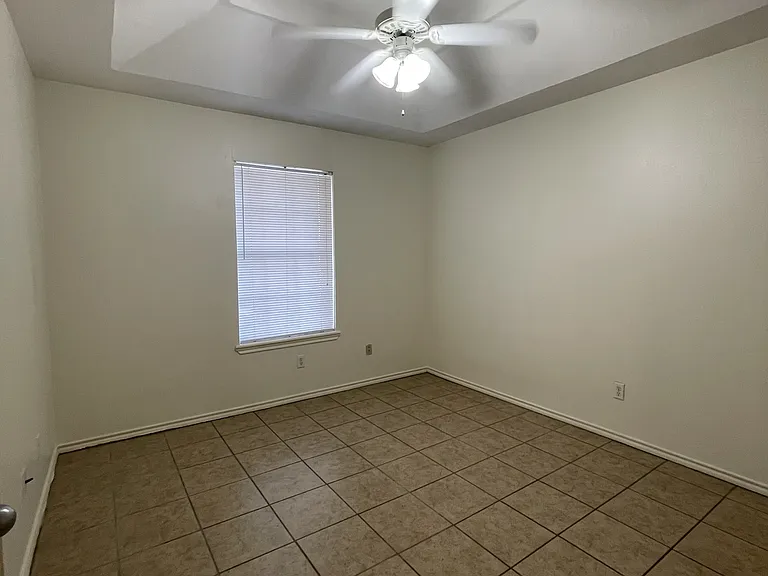 408 E Ulex Ave #11 — Photo 10