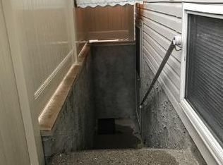 133 Mallow St, Staten Island, NY 10309