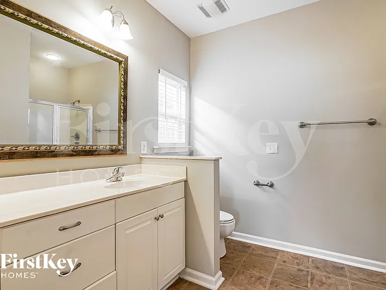 1092 Fairbank Ln — Photo 14
