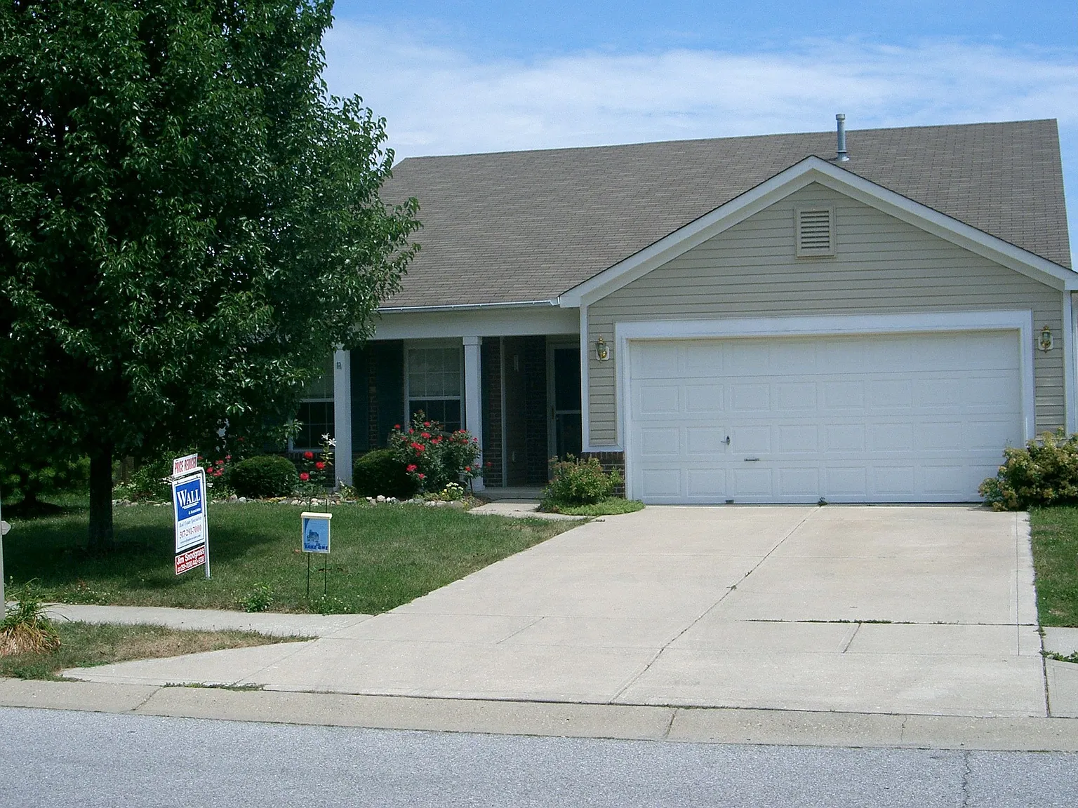 1189 Constitution Dr photo 1