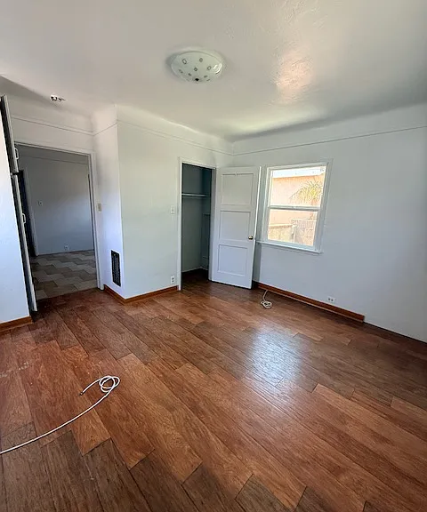 4401 E 52nd St — Photo 9