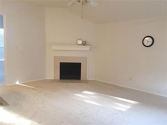 4th image of 213 Trailwood Dr