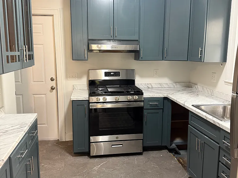 222 E Saratoga St — Photo 3