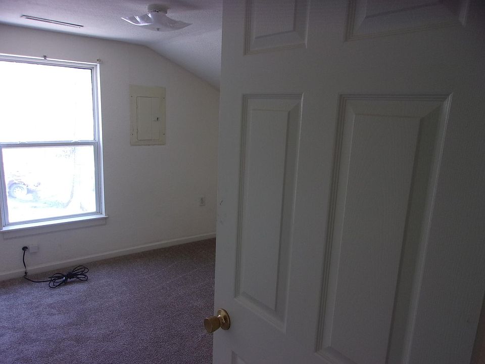 East bedroom