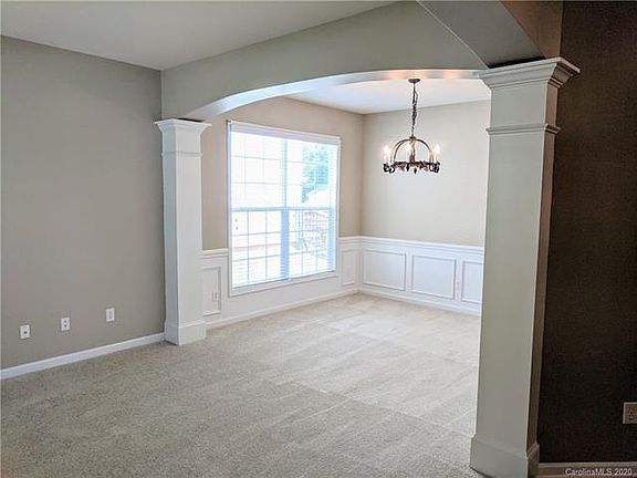 4th image of 149 Autry Ave