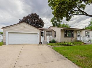 723 E Cranston Rd, Beloit, WI 53511