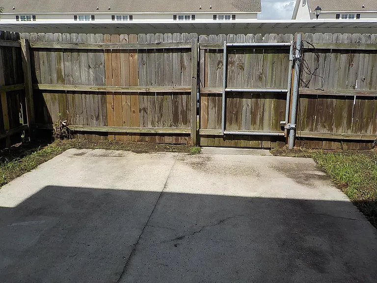 4000 Lake Beau Pre Blvd — Photo 22