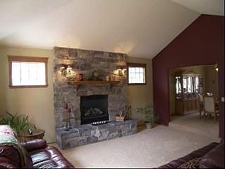 3rd image of 12011 N Greenhollow Ct