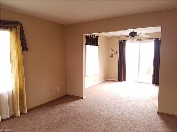 4th image of 4444 Lovers Ln