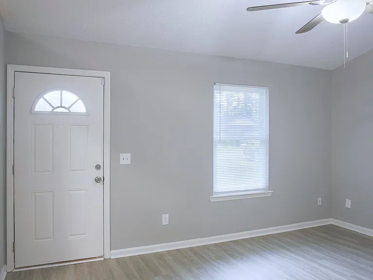 607 Scott St — Photo 10