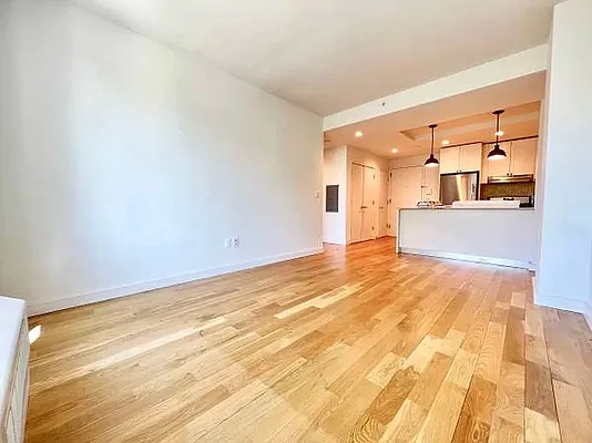 Rented by Zjama Realty Corp | media 4