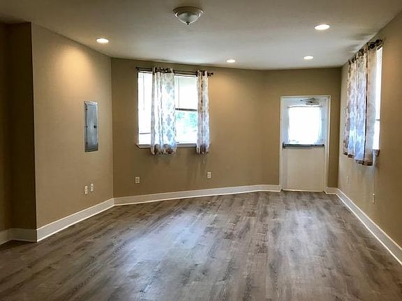 Living room, alternate view