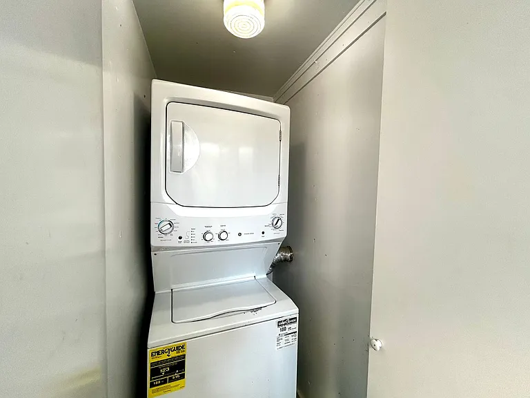 1305 Lorrain St #C — Photo 19