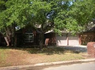 5900 Polo Club Dr, Arlington, TX 76017