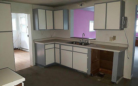 3rd image of 263 W Ramsey St