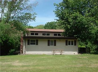 39 School House Rd, Preston, CT 06365