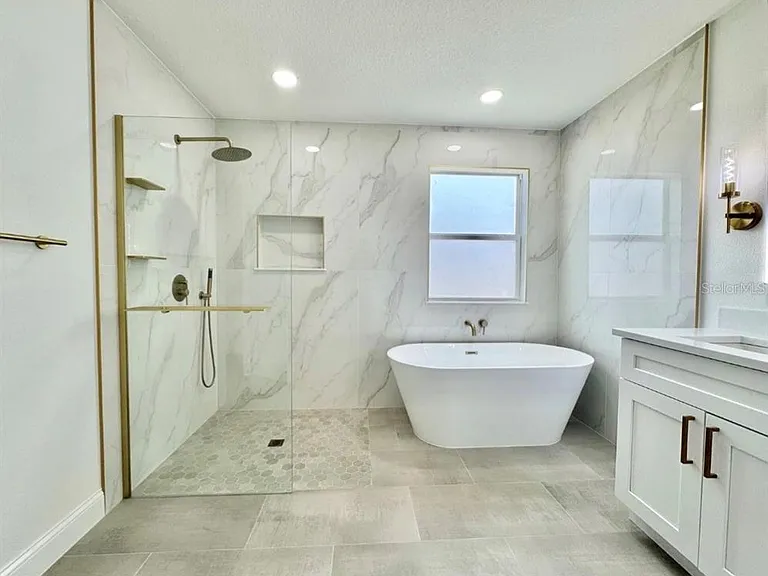 2022 Bent Grass Ave — Photo 10