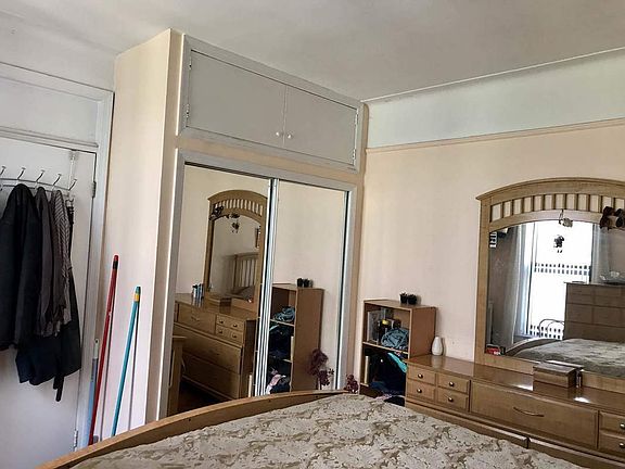 4th image of 3163 35th St APT 1A