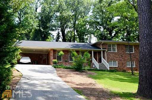 1st image of 1721 Woodcliff Dr