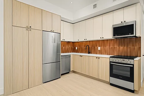 733 Lincoln Pl #1507 Photo 1