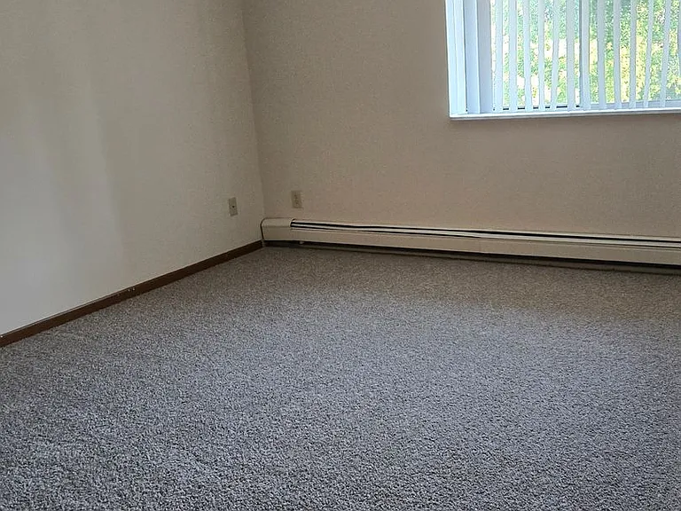 913 6th Ave NE #105 — Photo 7