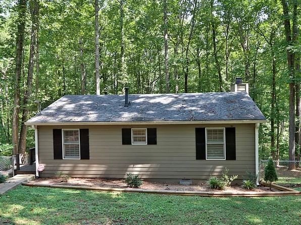 89 Clearwater Dr