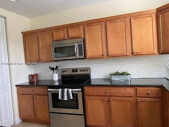 5th image of 10320 SW Stephanie Way APT 101