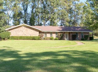 2112 Shawnee Dr, McComb, MS 39648