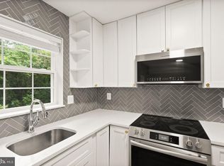 15327 Blacksmith Ter, Woodbridge, VA 22191
