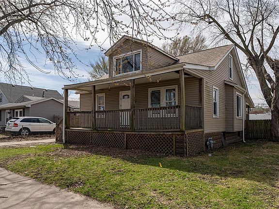2nd image of 2411 Illinois Ave
