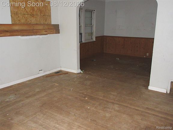 3rd image of 4016 Circle Dr