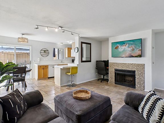2nd image of 4415 38th St APT 4