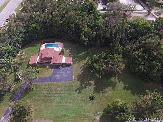 2nd image of 12411 SW 13th St