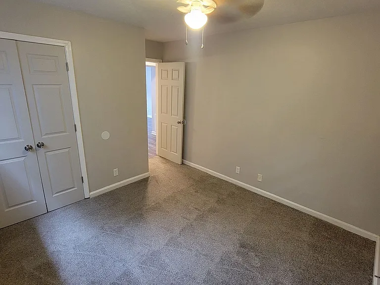 2904 Noe Ct — Photo 11