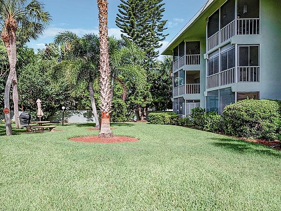 2nd image of 4901 38th Way S #305