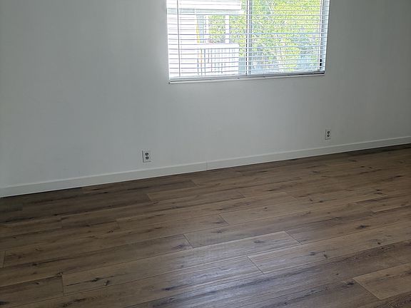 3rd image of 3538 W Parkway Blvd #Boulevard3