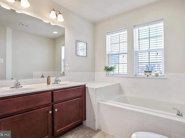 13126 Nittany Lion Cir — Photo 18
