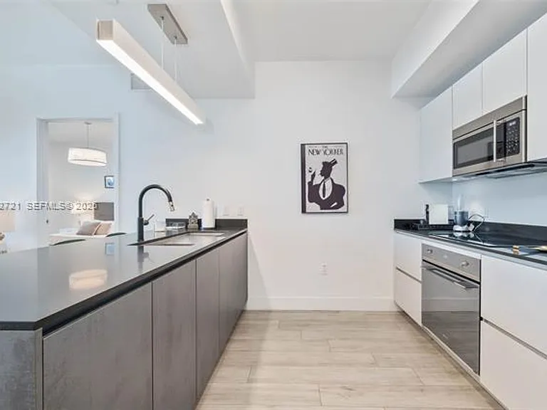 1010 Brickell Ave #4303 — Photo 7