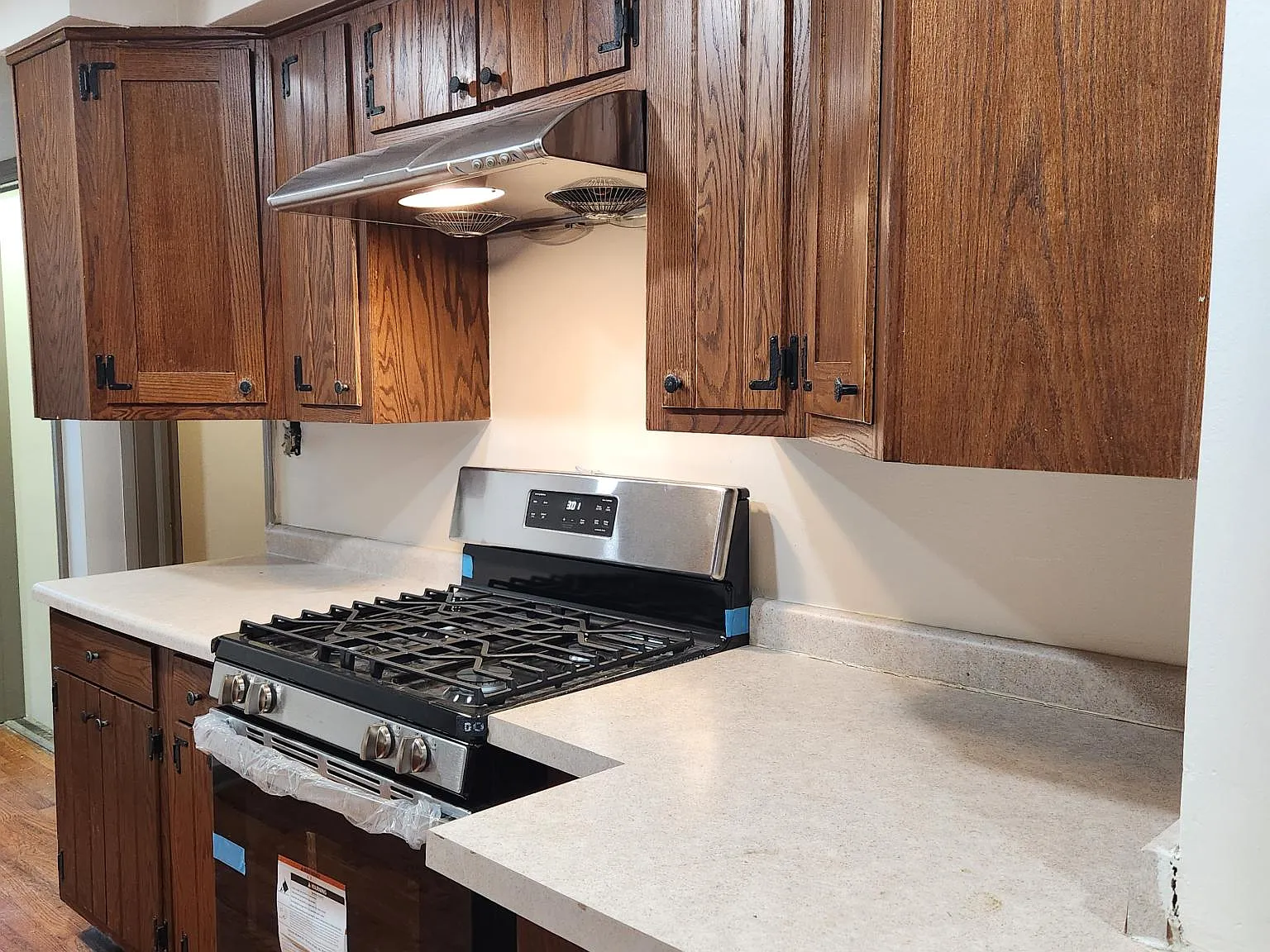 4 bed, 2.5 bath, 2387 sqft, $2,500 — Photo 4