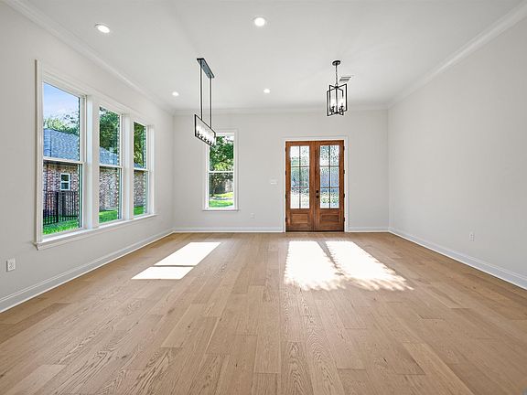 5th image of 6240 Tezcuco Ct